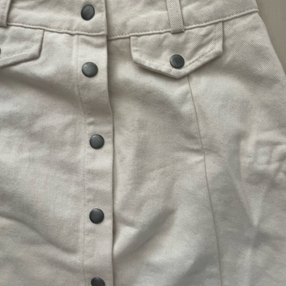 BDG urban outfitters white denim button skirt size xs - Picture 3 of 5